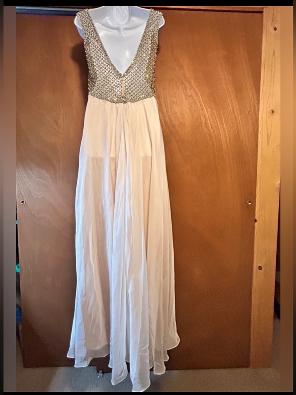 La Femme Chiffon Gown long Dress Size 10 Prompts Formal Beaded Sparkly champagne - Picture 2 of 16